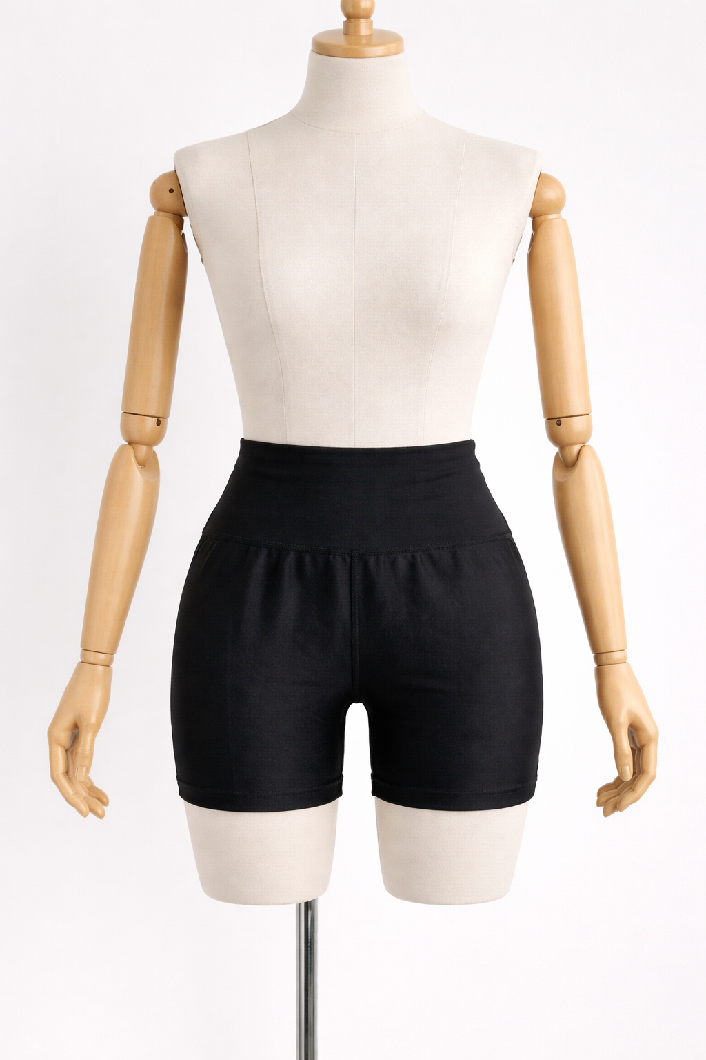 Shorts preto de academia